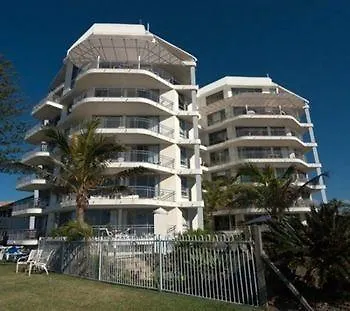 Oceanside Resort - Absolute Beachfront Apartments Gold Coast 4*,