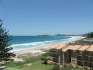 Oceanside Resort - Absolute Beachfront Apartments Gold Coast 4*,  Australia