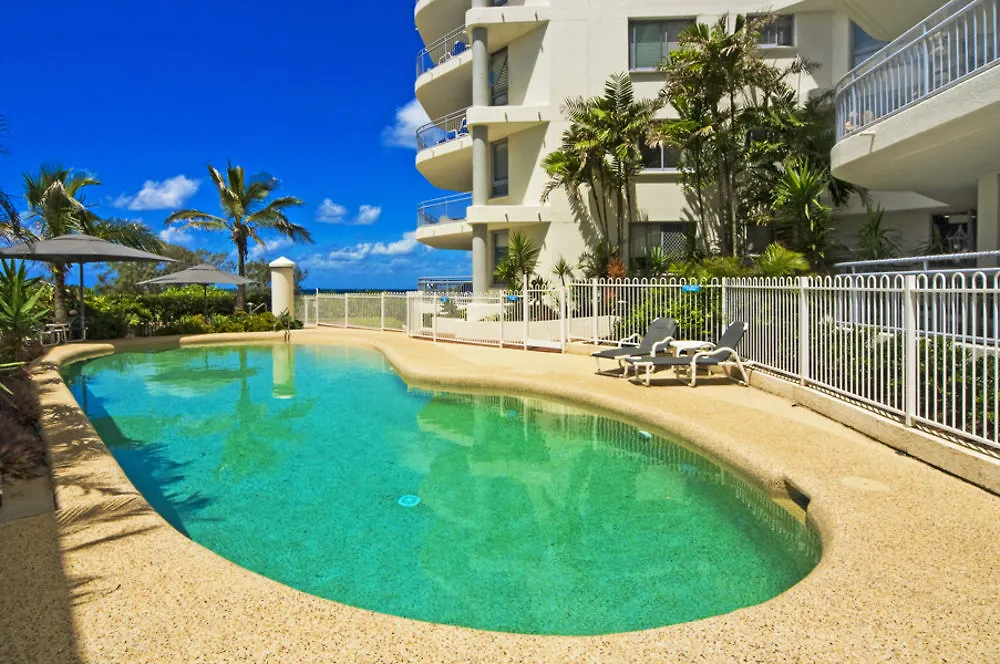Oceanside Resort - Absolute Beachfront Apartments Gold Coast