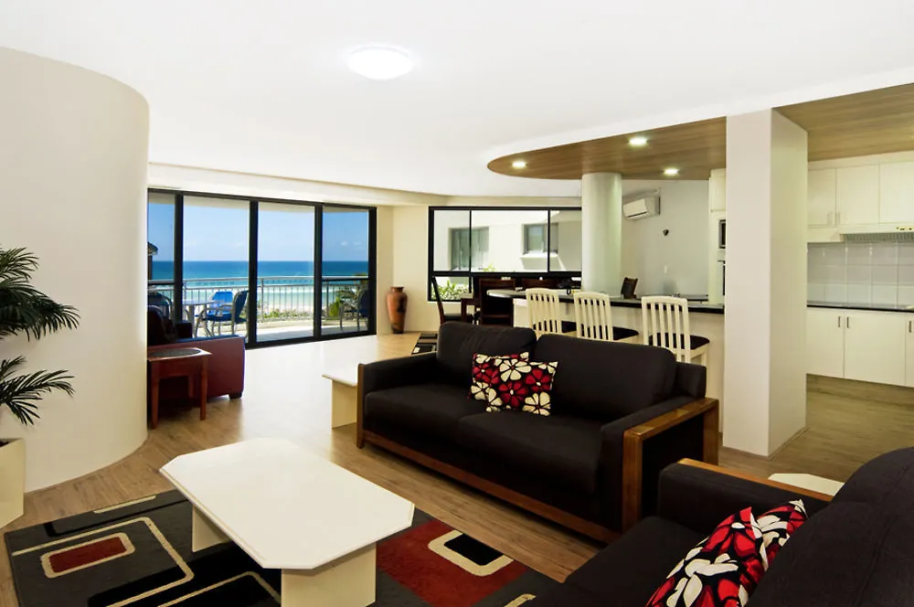 Oceanside Resort - Absolute Beachfront Apartments Gold Coast