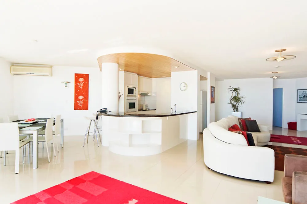 Oceanside Resort - Absolute Beachfront Apartments Gold Coast Aparthotel